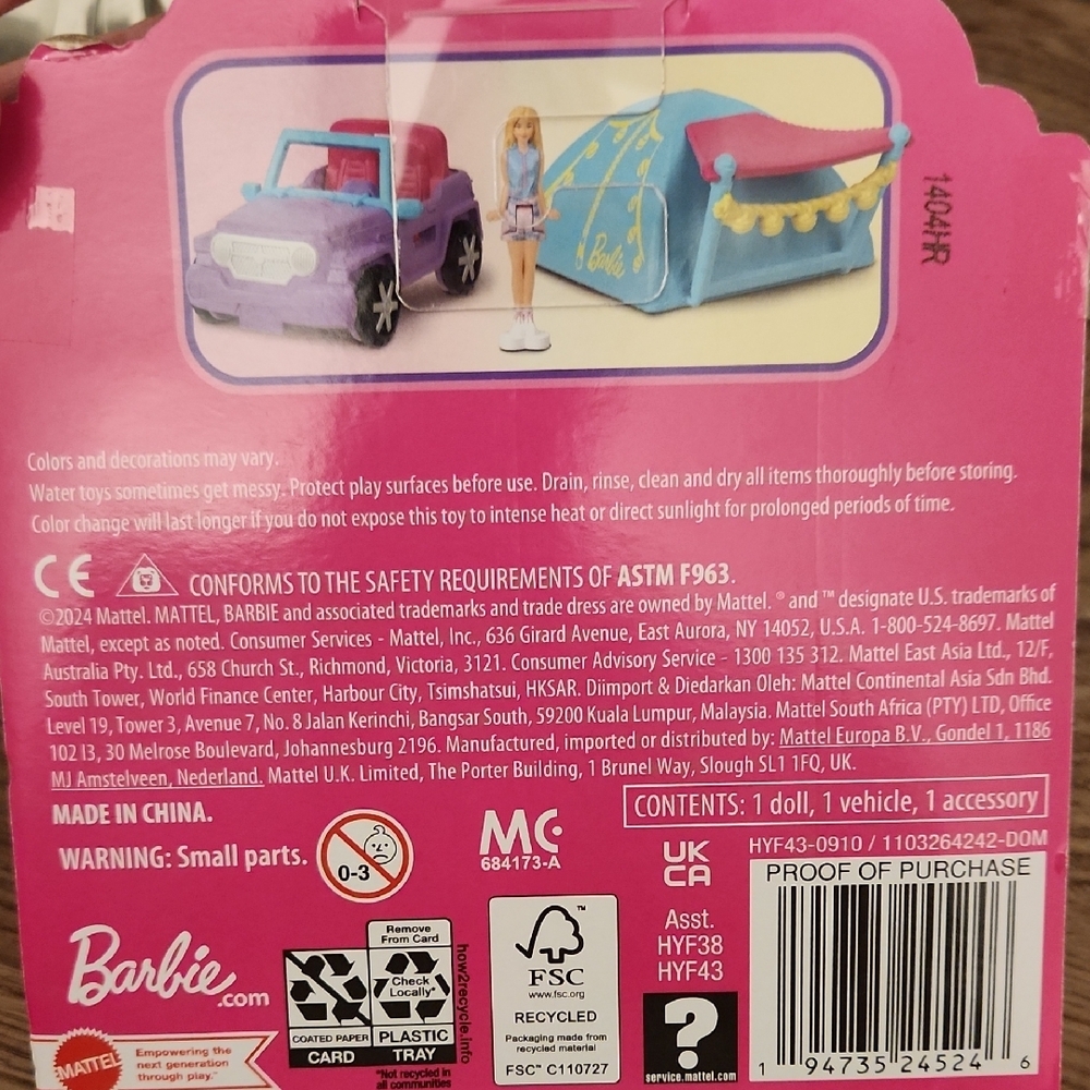 Barbie Mini Playset with Pink and Blue Accessories - Picture 10 of 10